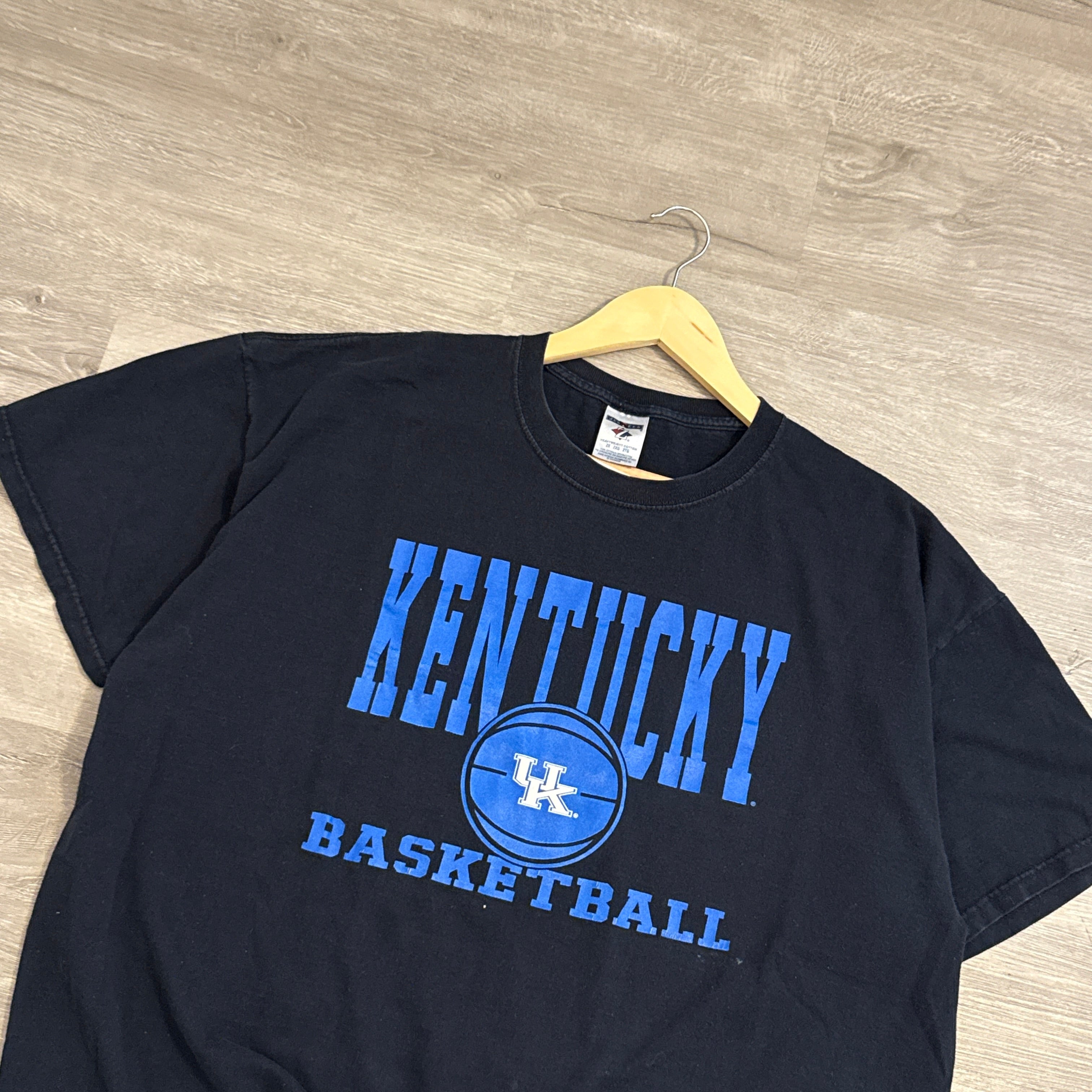 Kentucky Wildcats Basketball Graphic T Shirt XXL